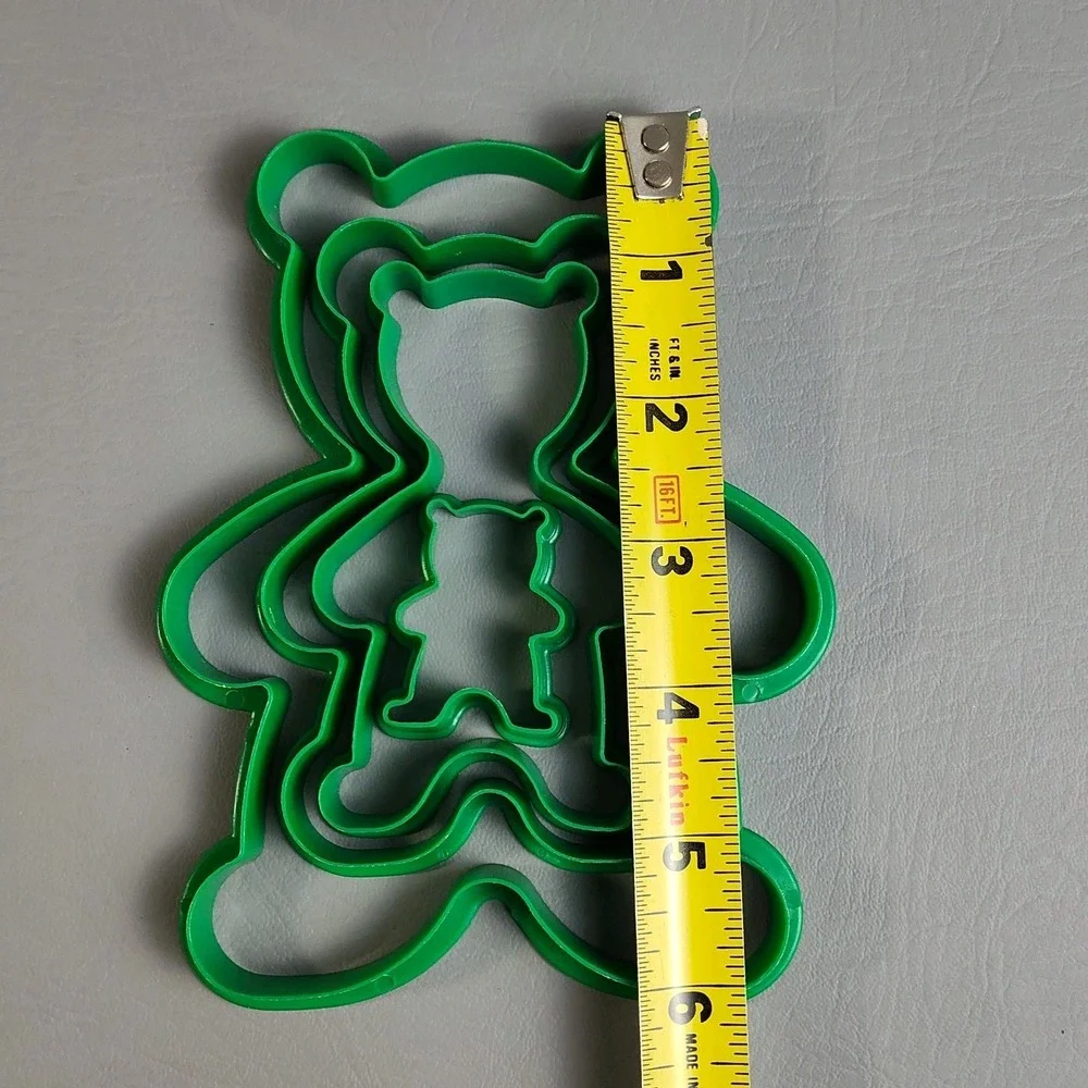 Vtg. Wilton Cookie Cutter Teddy Bear Family Set Of 4Green 1991 6